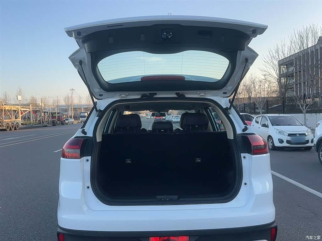 Geely Boyue, 2022 16