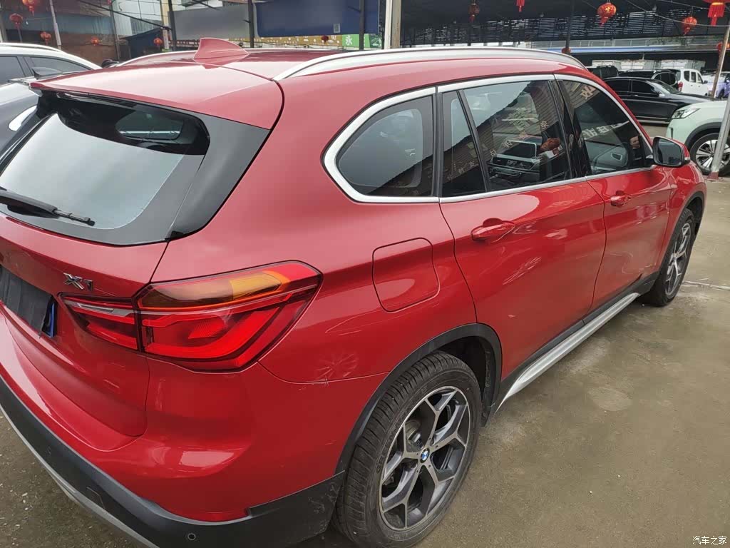 BMW X1, 2018 все фото