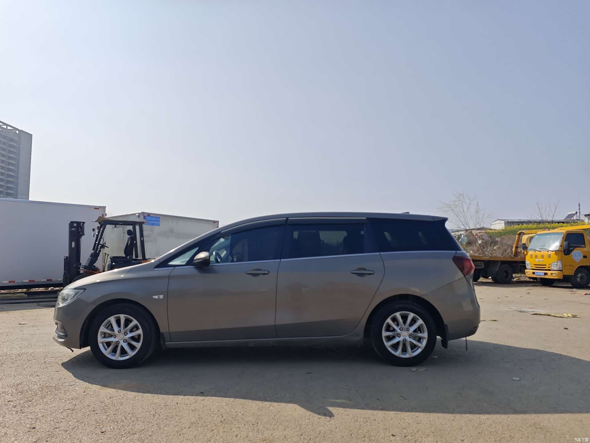 Buick GL6, 2017 14