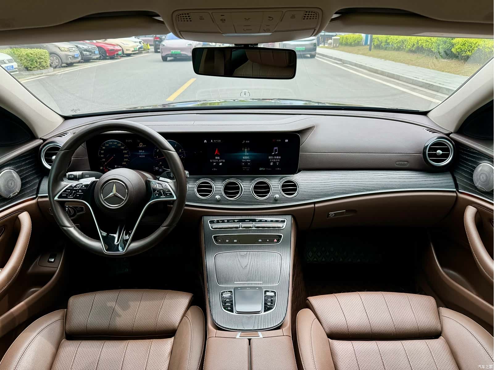Mercedes-Benz E-Class, 2022 6