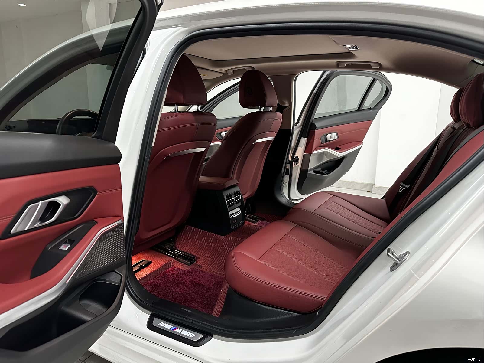 BMW 3 Series, 2023 8