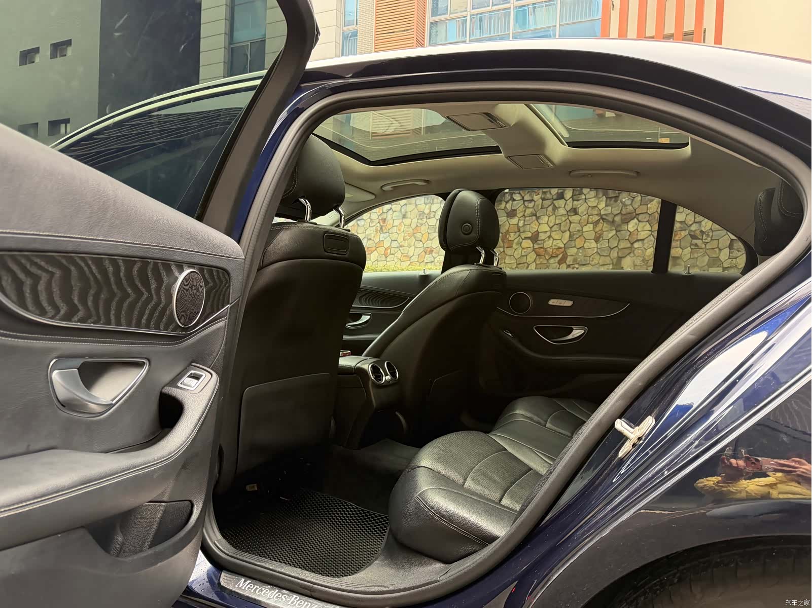 Mercedes-Benz C-Class, 2015 6