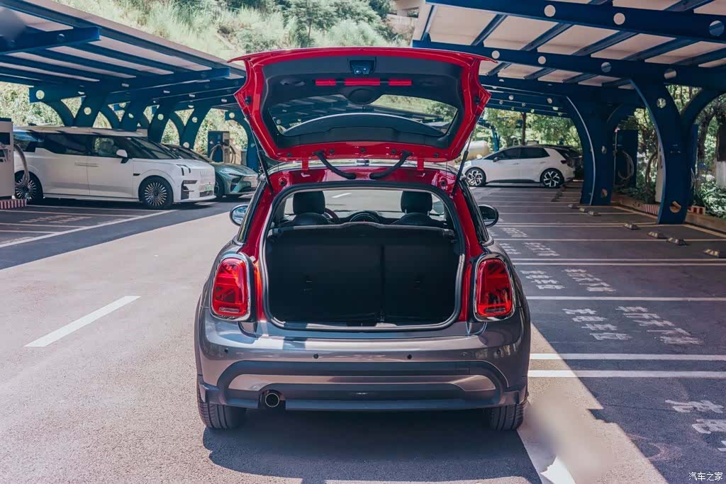 Mini ONE, 2021 8