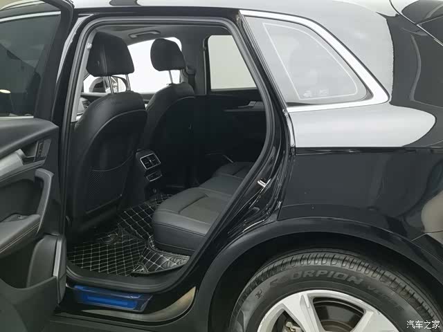 Audi Q5L, 2020 6