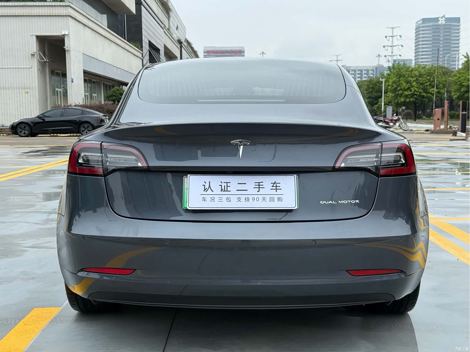 Tesla Model 3, 2019 13