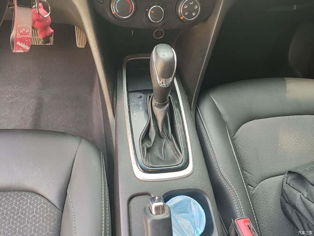 Chevrolet 320, 2019 14