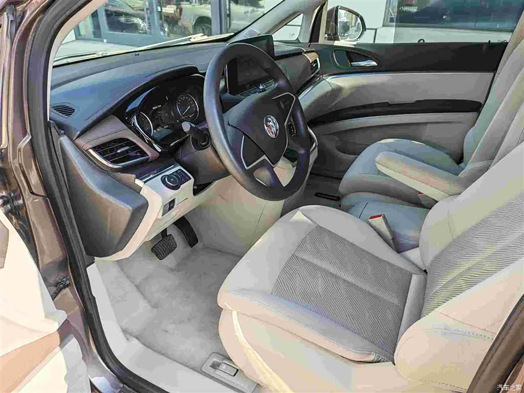 Buick GL8, 2022 6