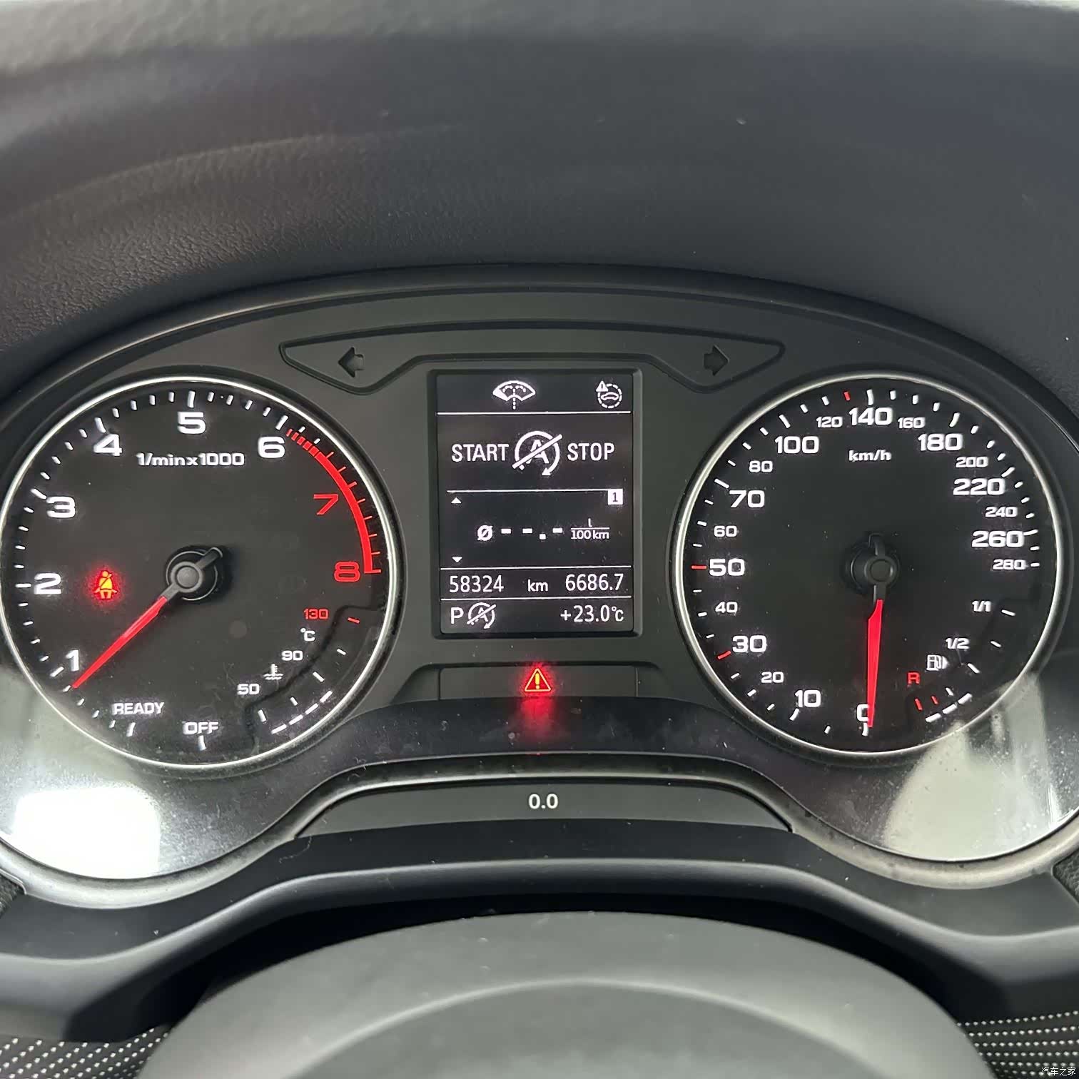 Audi Q2L, 2022 14