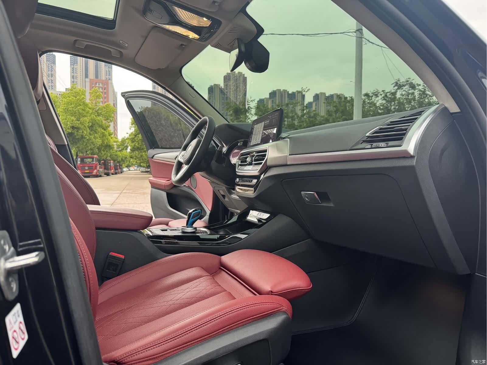 BMW iX3, 2022 14