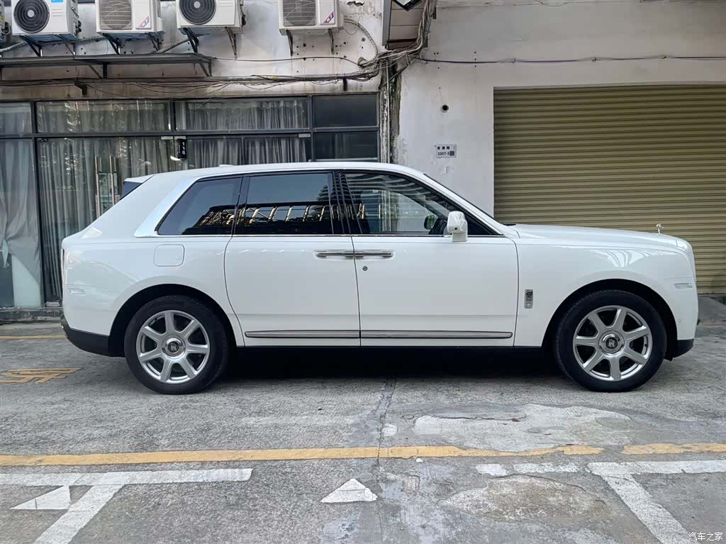 Rolls-Royce Cullinan, 2025 8