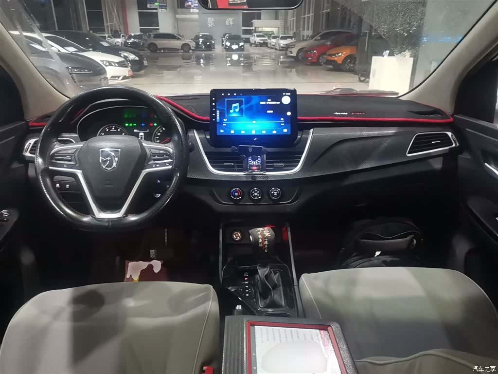 Wuling 730, 2020 10