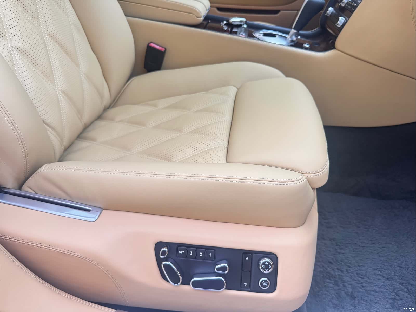Bentley Flying Spur, 2007 15