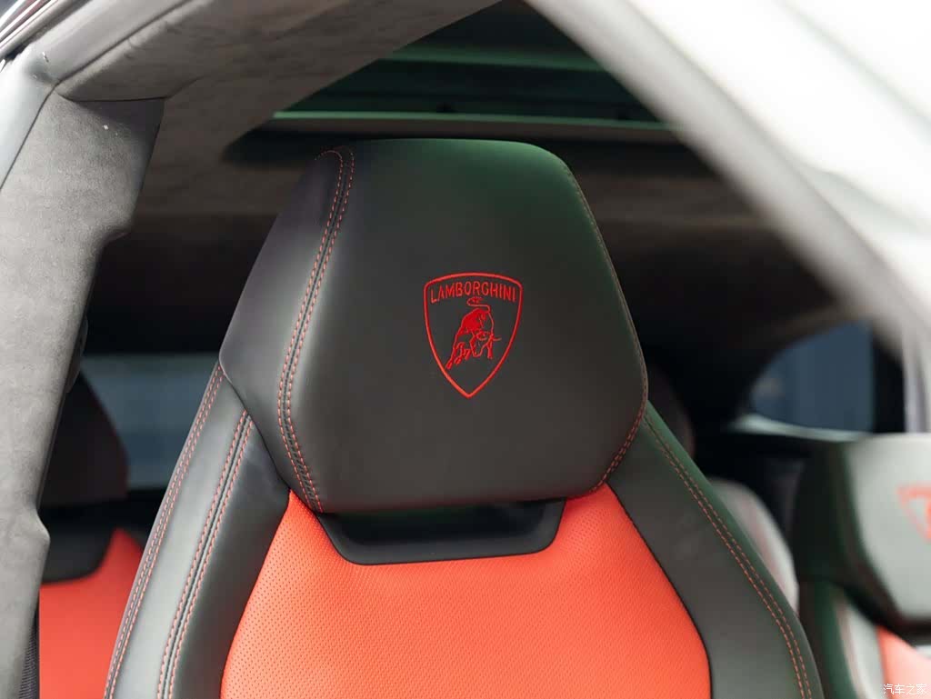 Lamborghini Urus, 2022 15