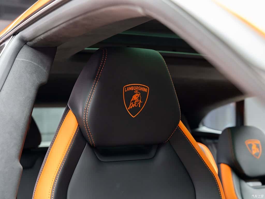 Lamborghini Urus, 2025 15