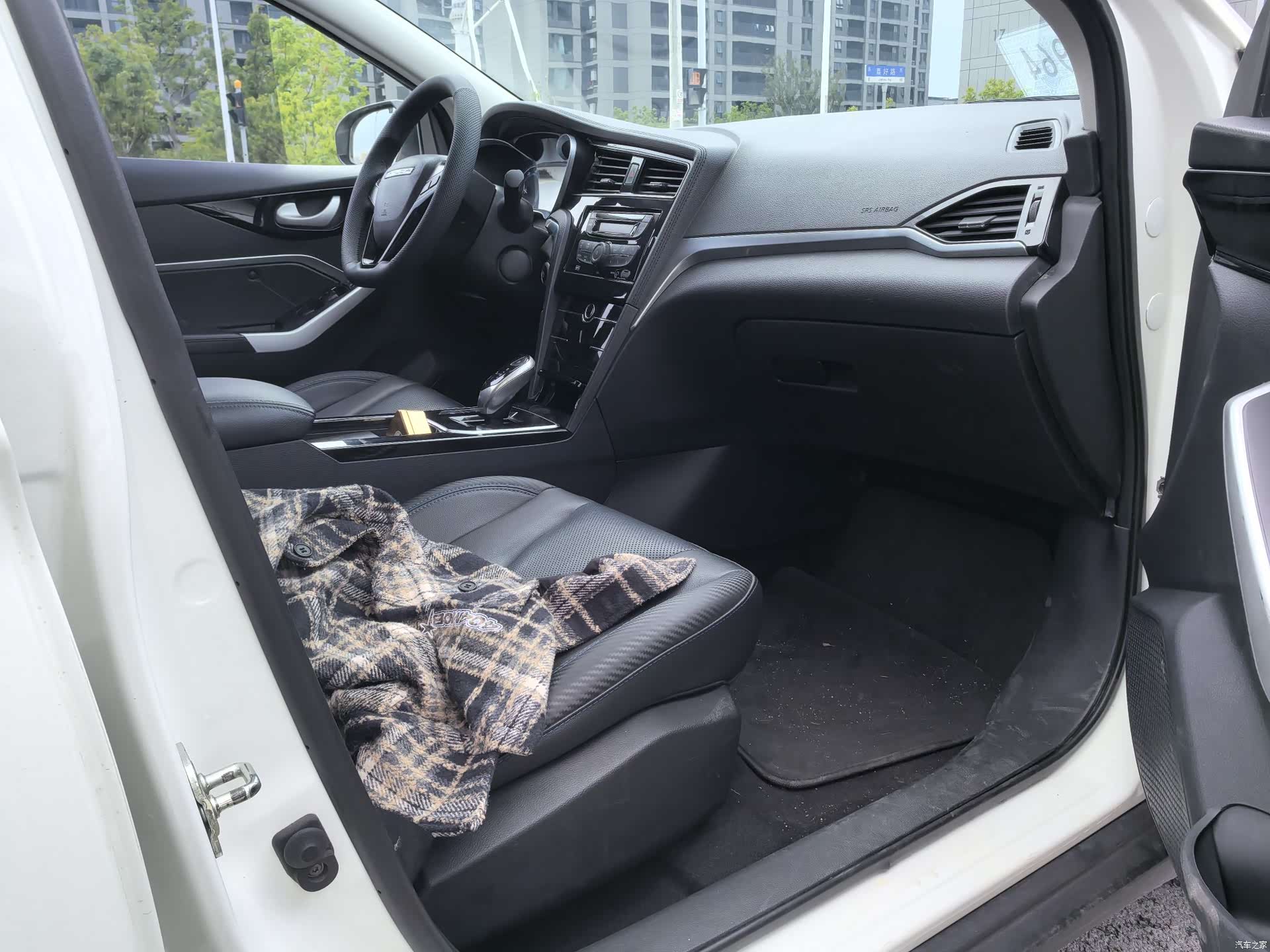 Nissan D60EV, 2022 4