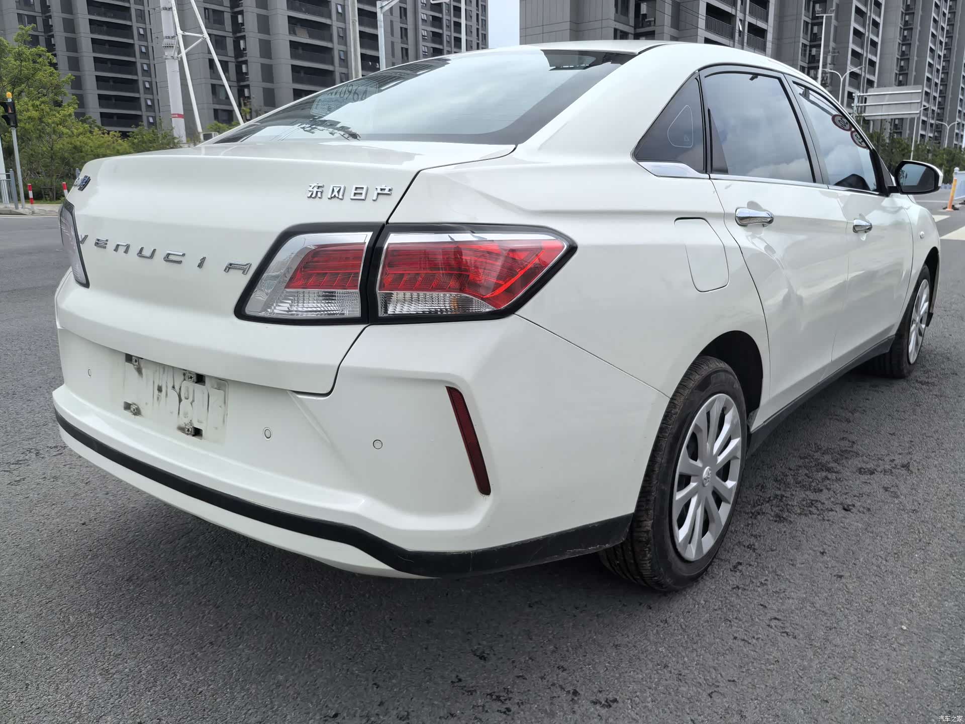 Nissan D60EV, 2022 10