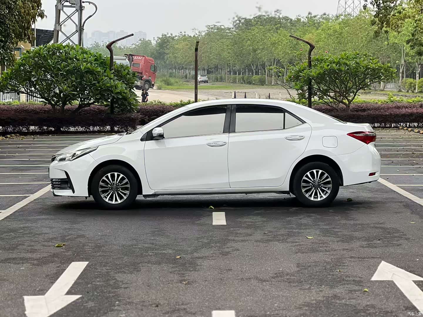 Toyota Corolla, 2017 все фото
