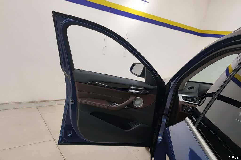 BMW X1, 2023 7