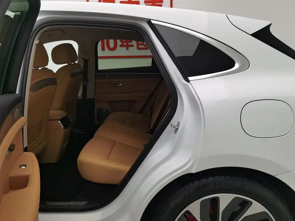 AITO Ask the world M5