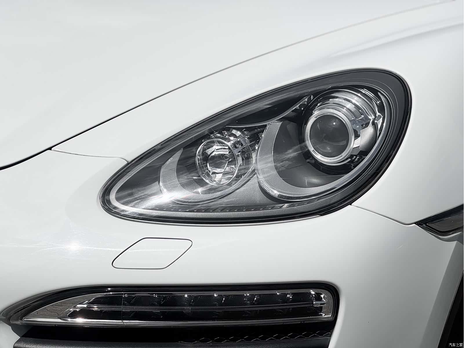 Porsche Cayenne, 2014 7