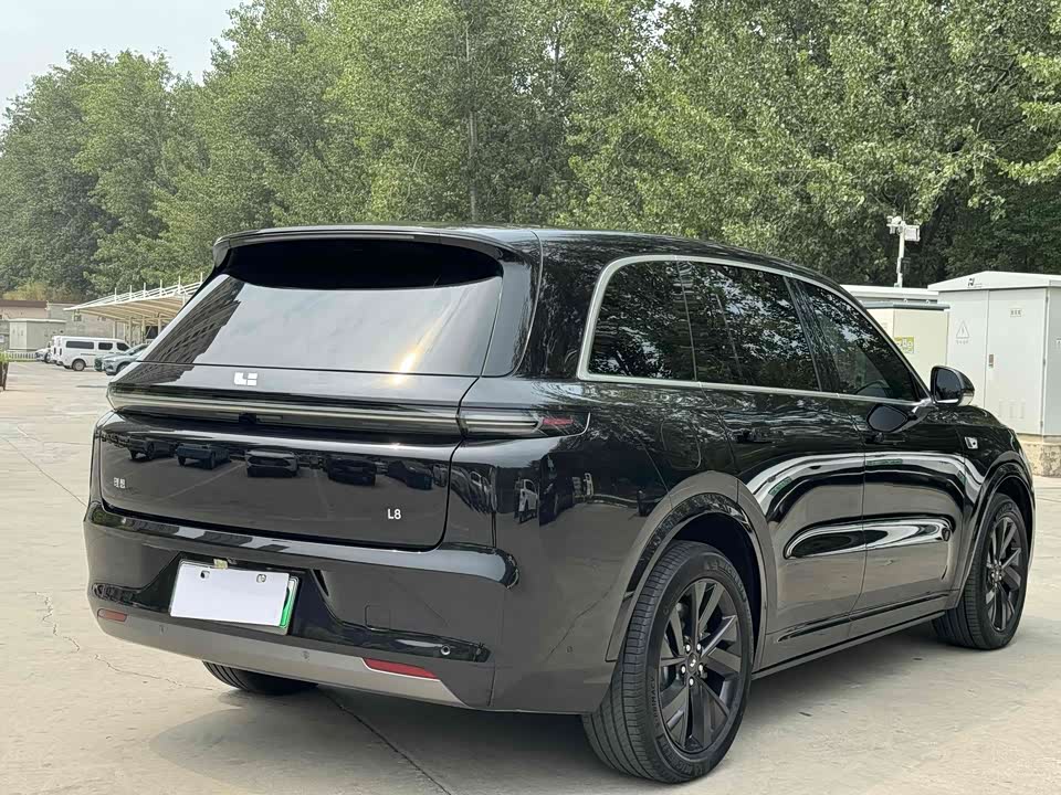 Li Auto Ideal L8