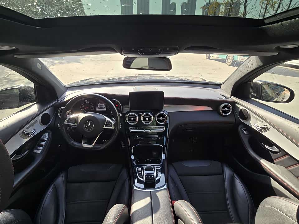 Mercedes-Benz GLC AMG