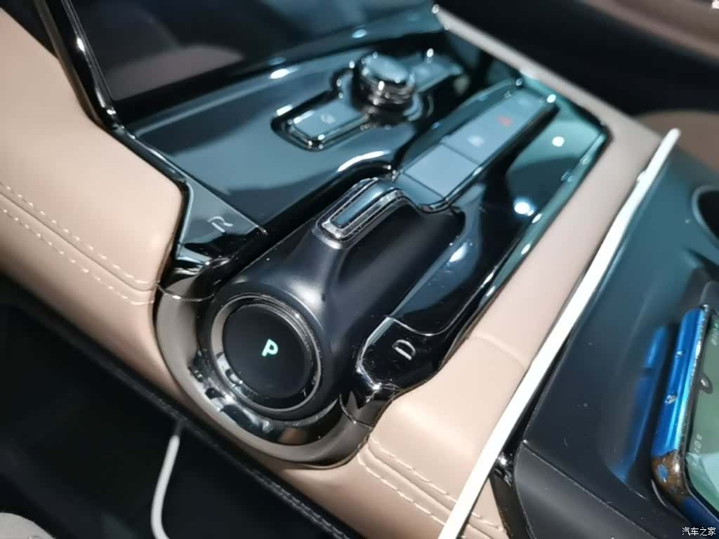 NIO ES8, 2022 14