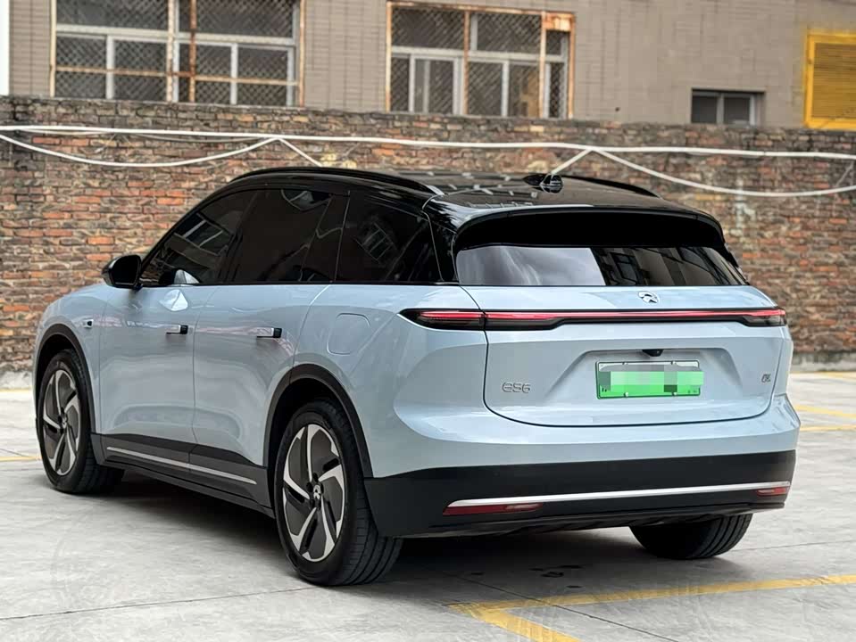 NIO ES6