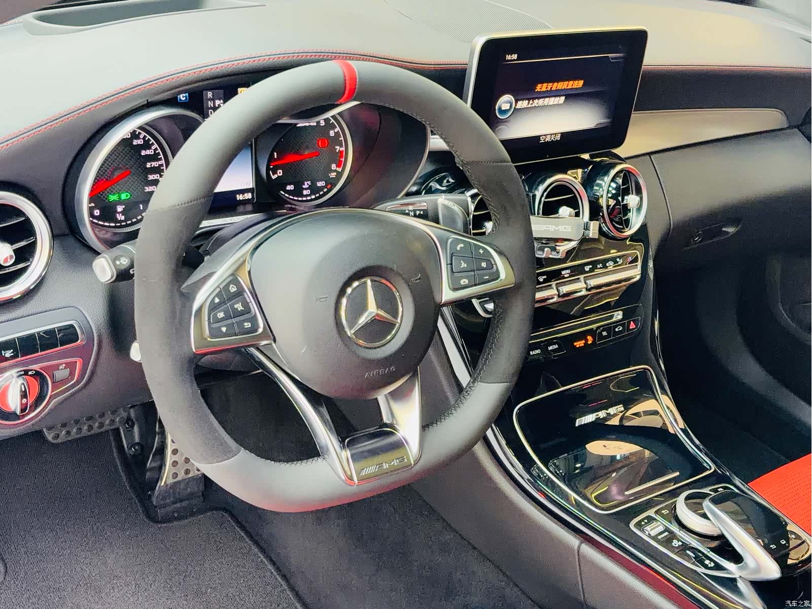 Mercedes-Benz C-Class, 2016 11