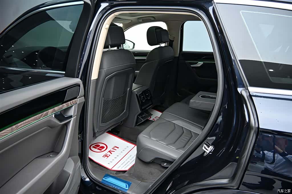 Volkswagen Touareg, 2021 13