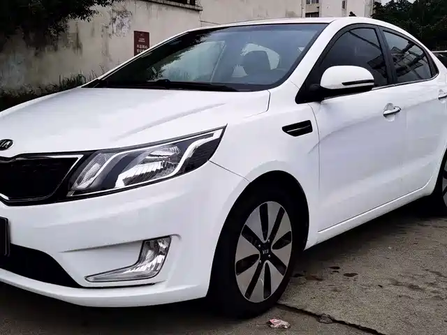 Kia K2 2015 — купить из Китая под заказ