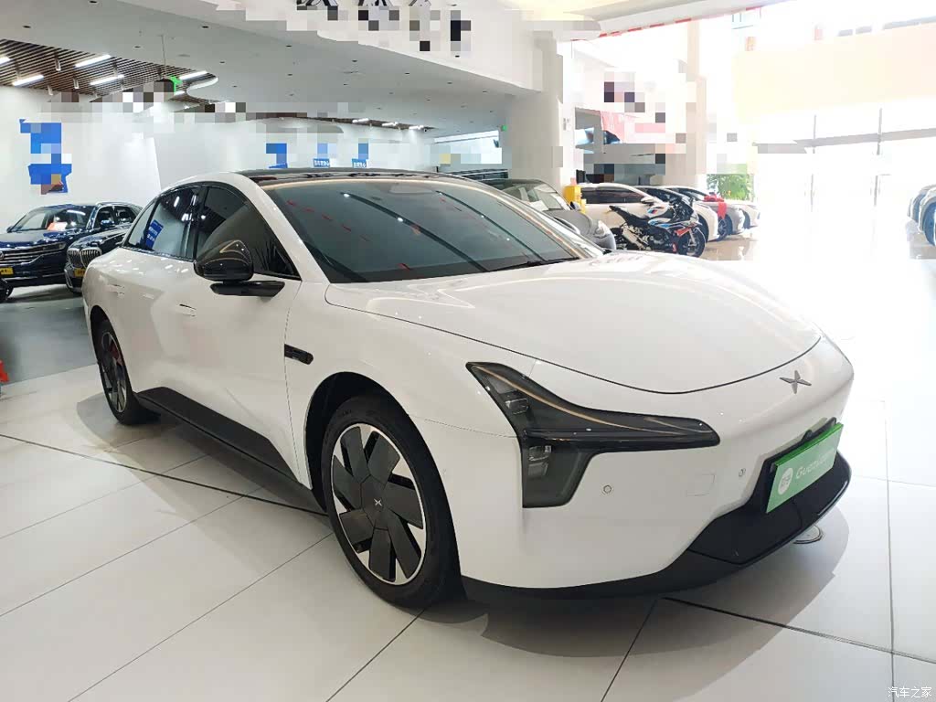 Xpeng Mona M03, 2025 4