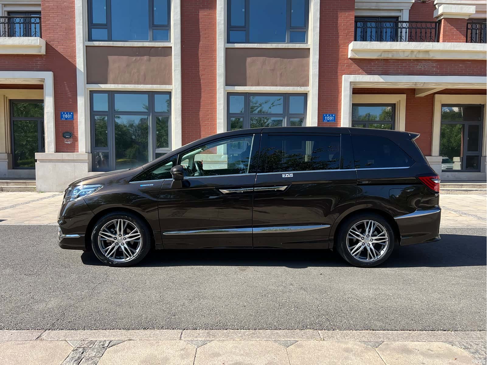 Honda Elysion, 2021 4