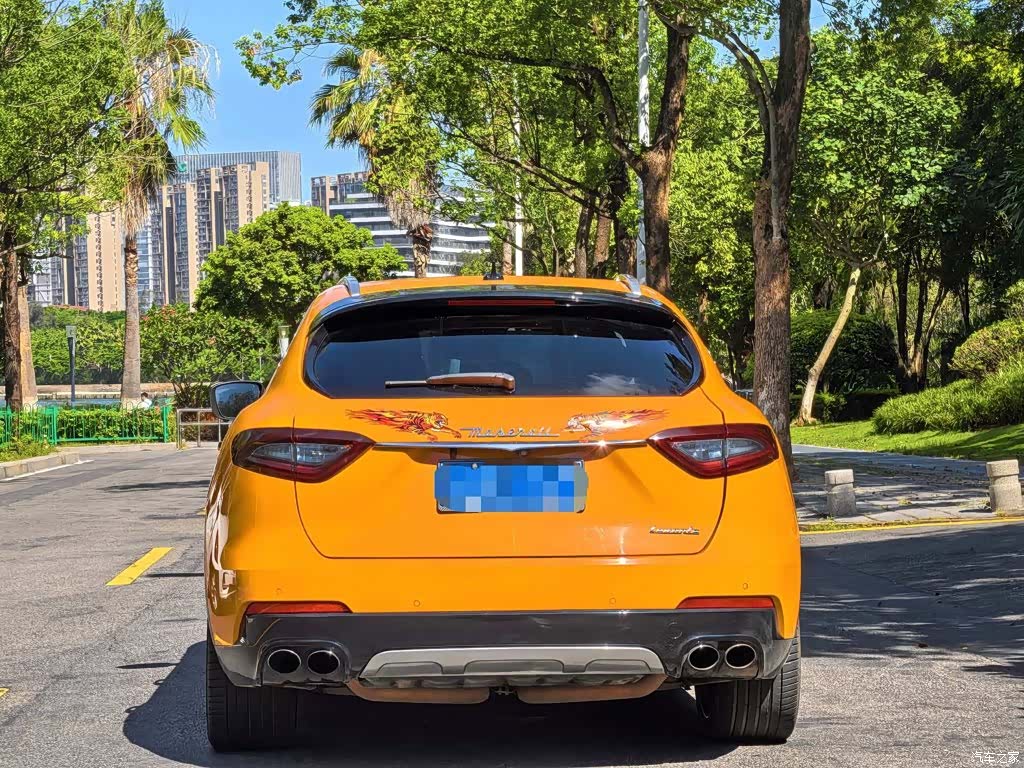 Maserati Levante, 2017 все фото