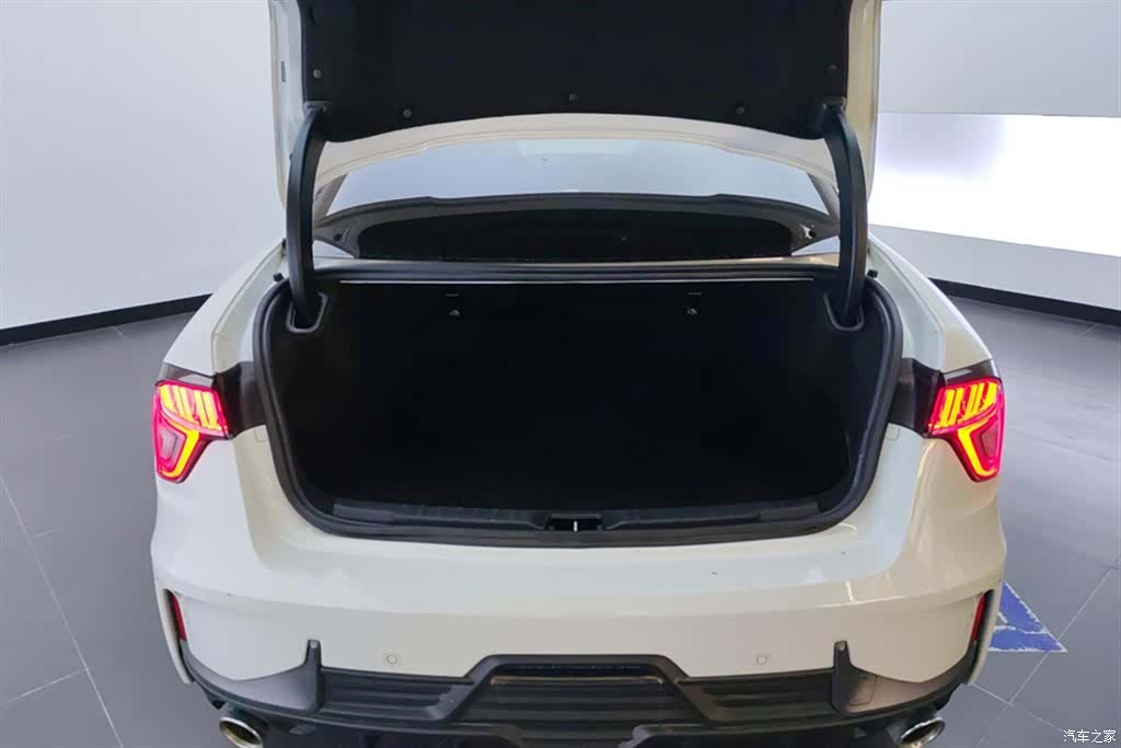 Lynk & Co 02, 2021 4