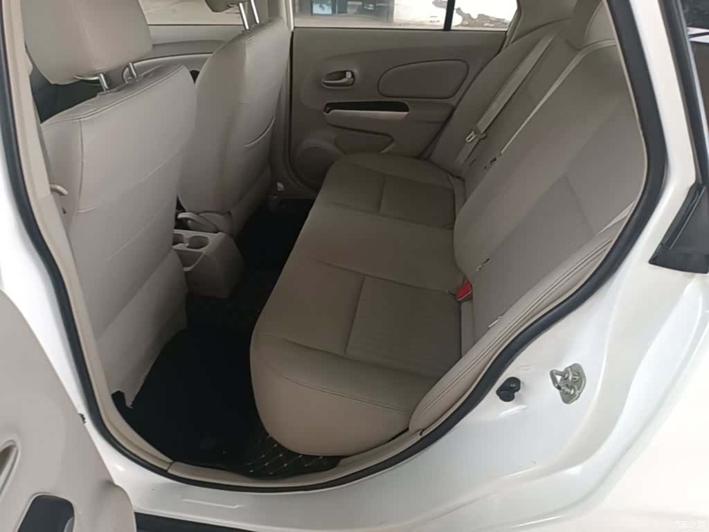 Nissan D50, 2015 17