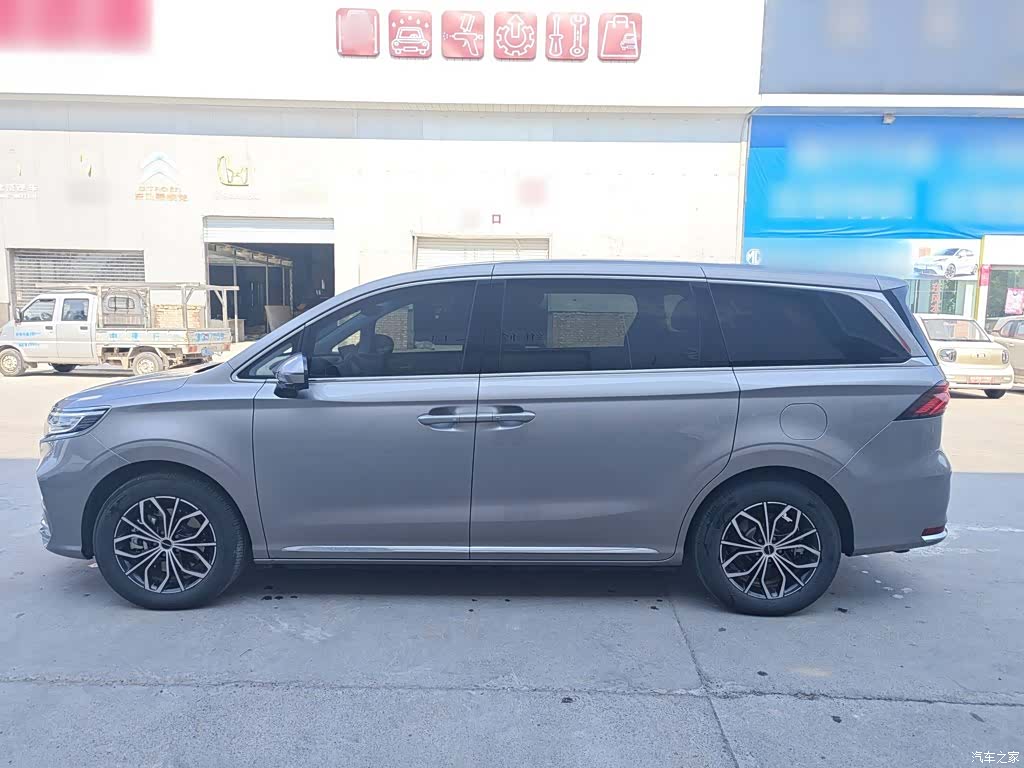 Roewe iMAX8, 2024 все фото
