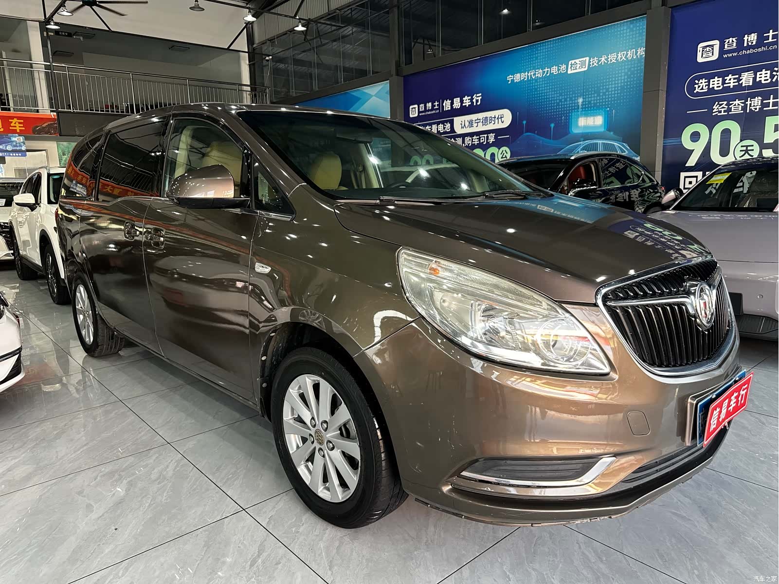 Buick GL8, 2018 3
