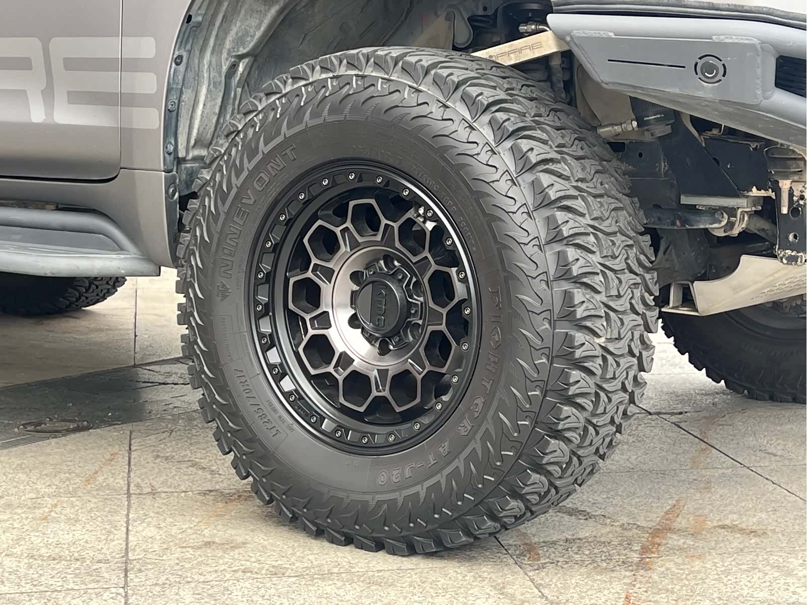 Toyota Prado, 2014 15
