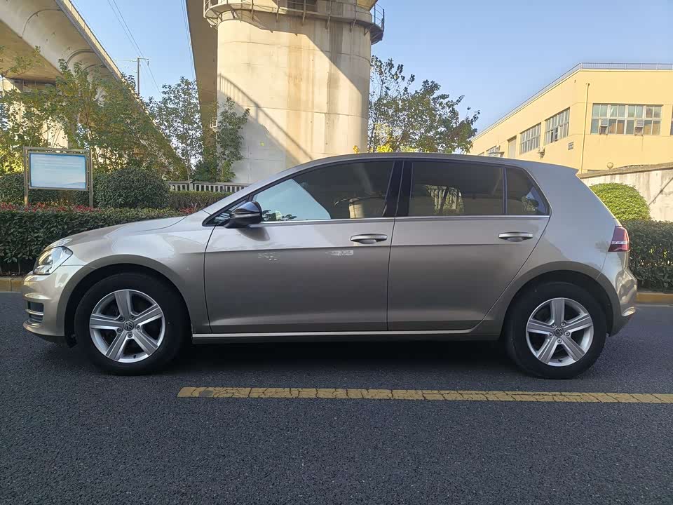 Volkswagen golf