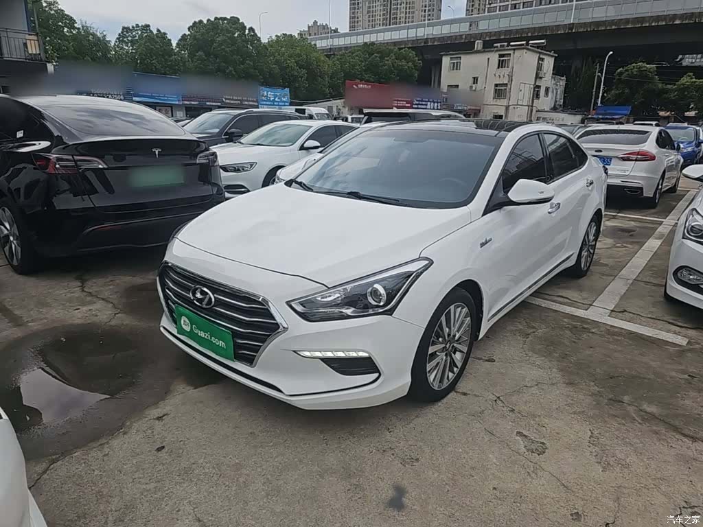 Hyundai GLS, 2018 1