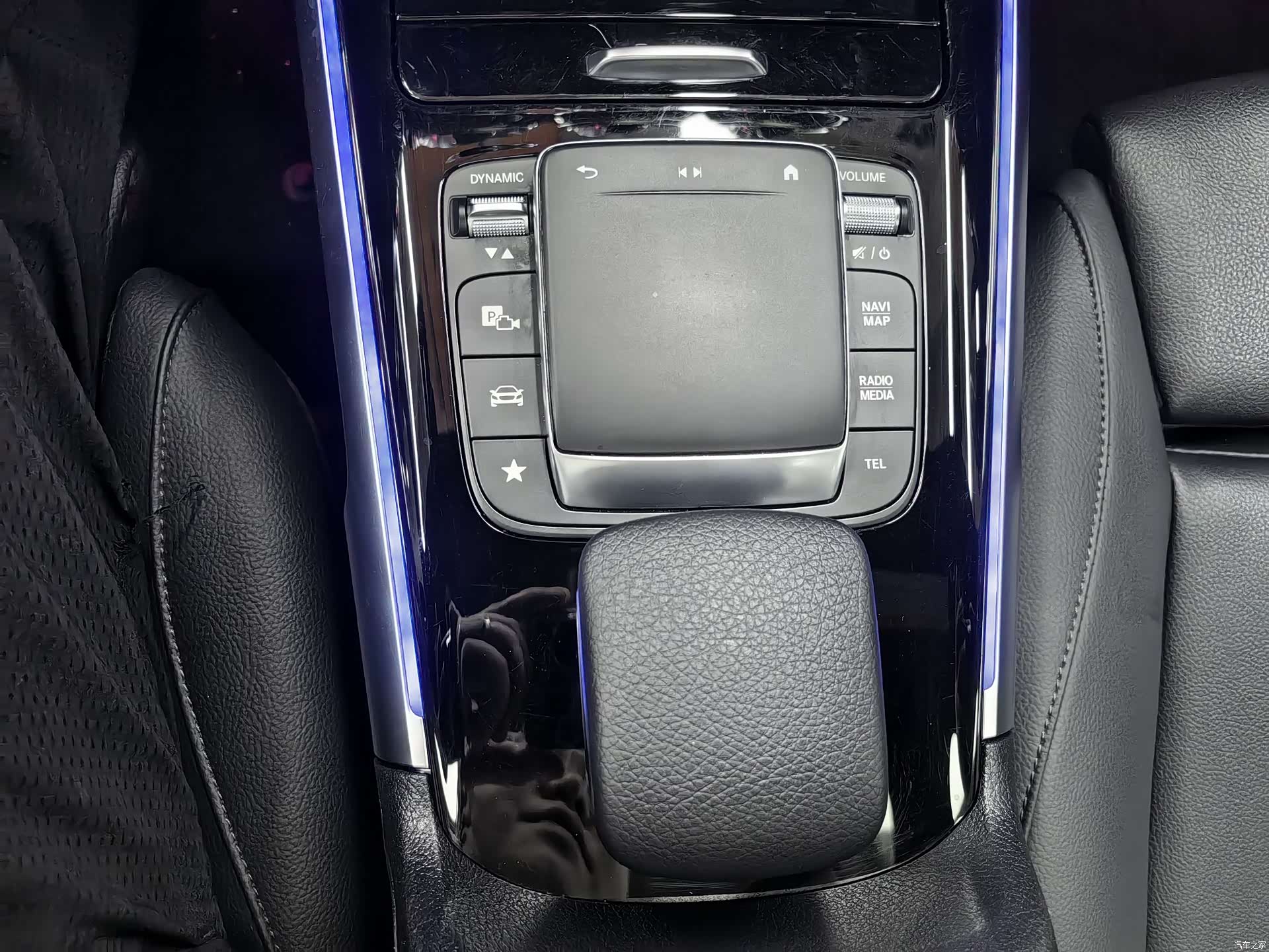 Mercedes-Benz EQB, 2023 15