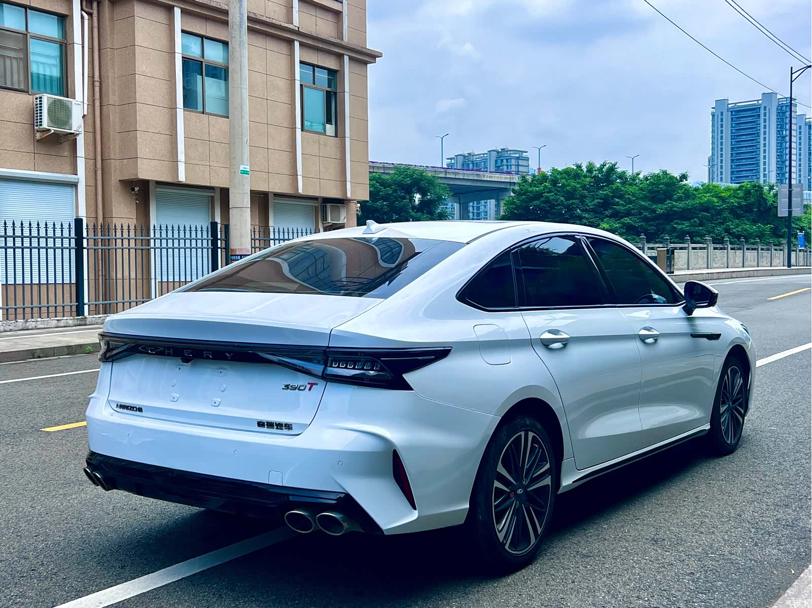 Chery Arrizo 8, 2024 7