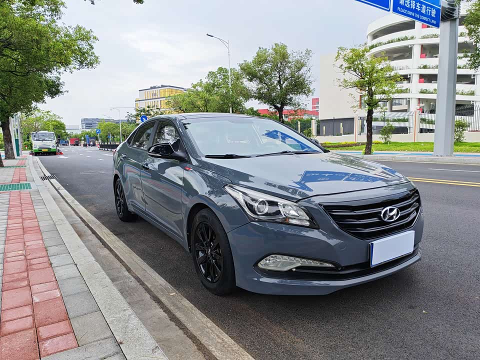 Hyundai Name picture