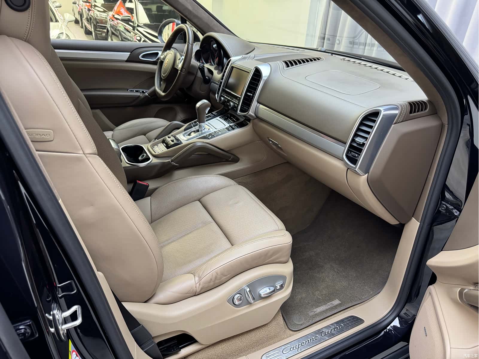 Porsche Cayenne, 2012 16