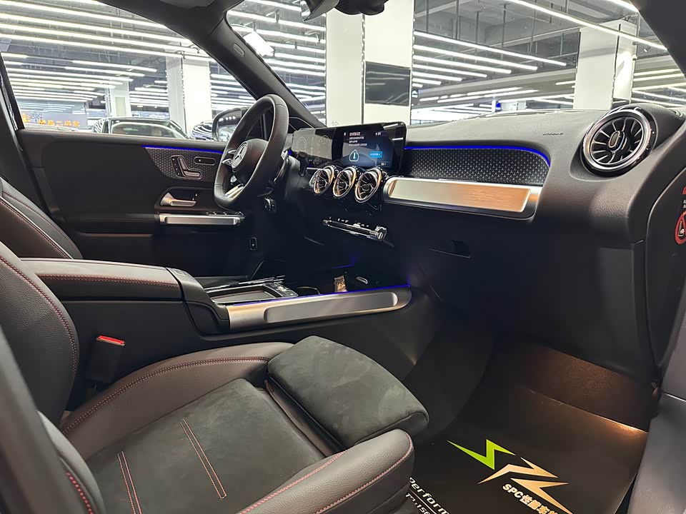 Mercedes-Benz GLB AMG