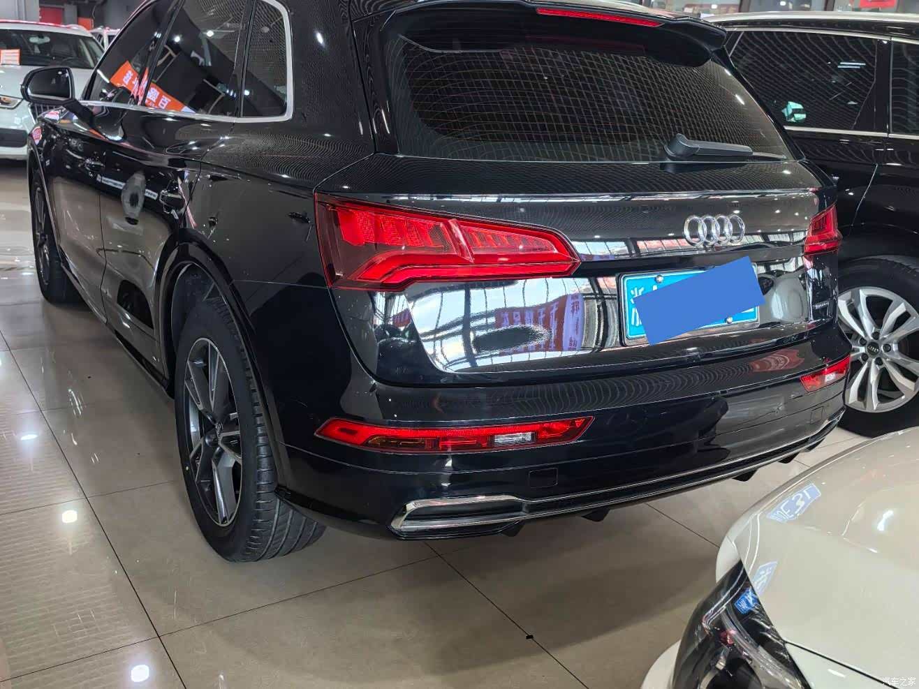 Audi Q5L, 2020 10