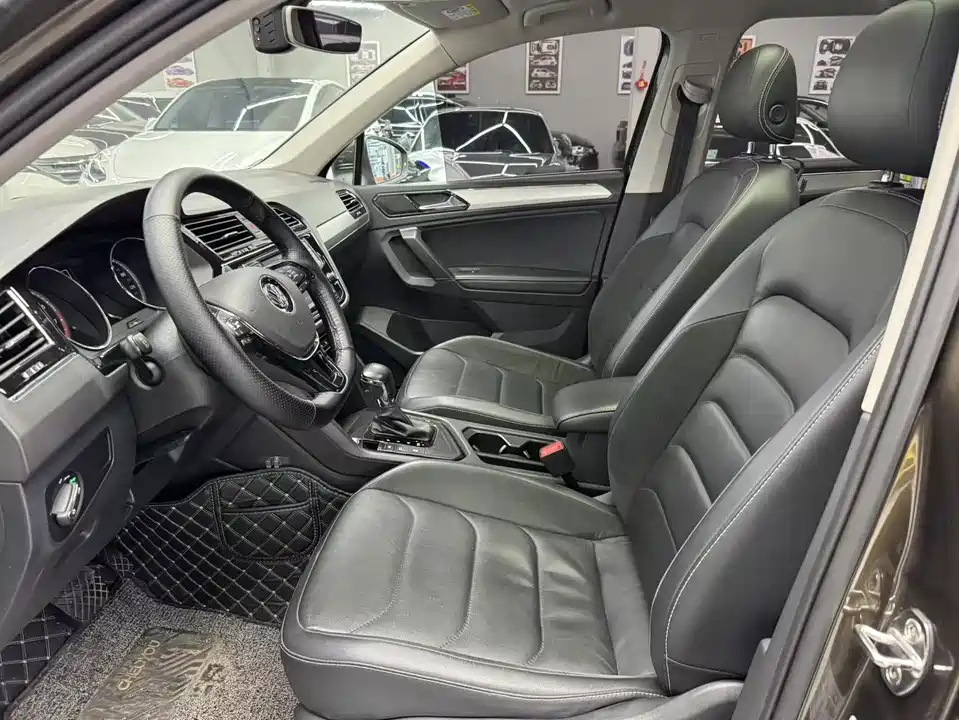 Volkswagen Tiguan L