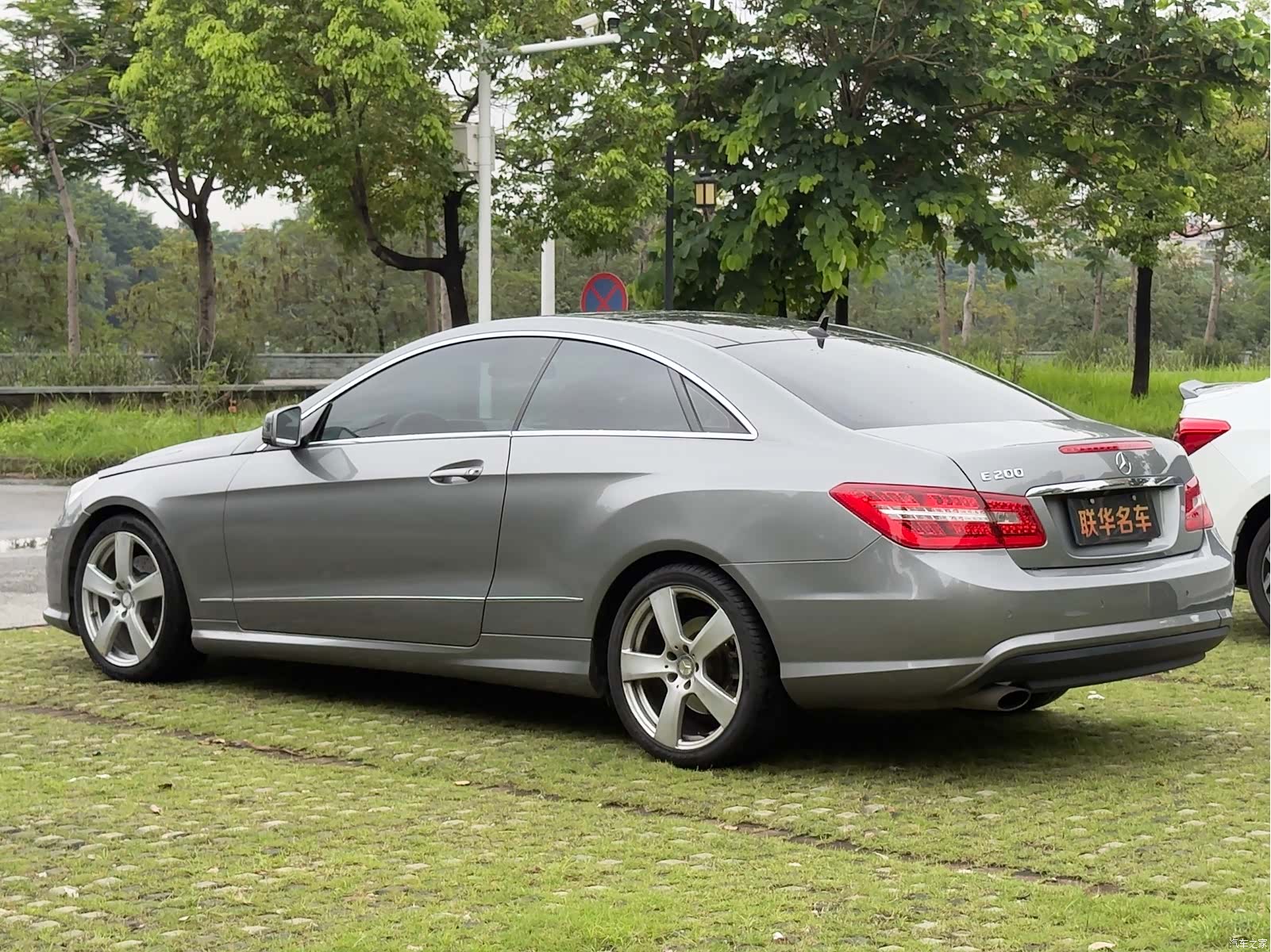 Mercedes-Benz E-Class, 2013 7