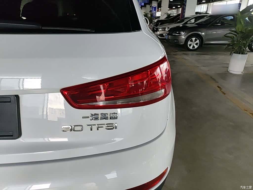 Audi Q3, 2015 8